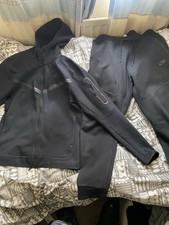 Nike Men's Black Tech Fleece