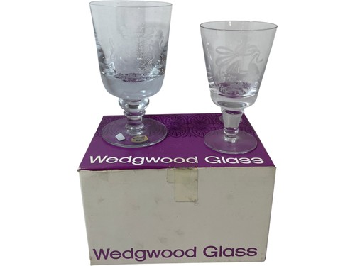 Wedgwood coat arms - of, goblet