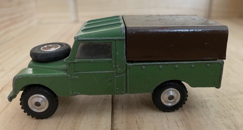Corgi toys land - corgi, rover