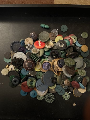 Joblot vintage buttons - of,