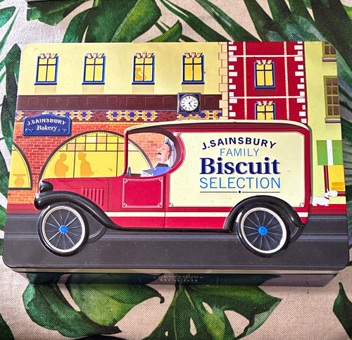 Sainsbury family biscuit - sainsbury,