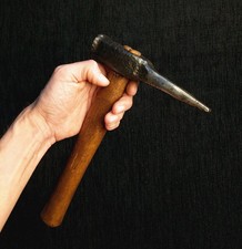 Super Rare Blacksmiths Handled 1" Hammer Eye Drift for Forging Hammers