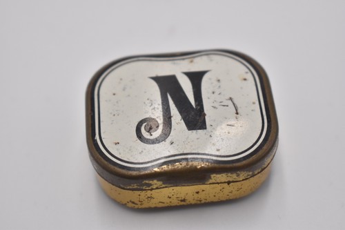 Vintage small metal pill - small, pot