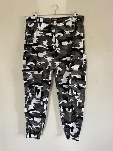 A162 boohoo grey white camo - grey,