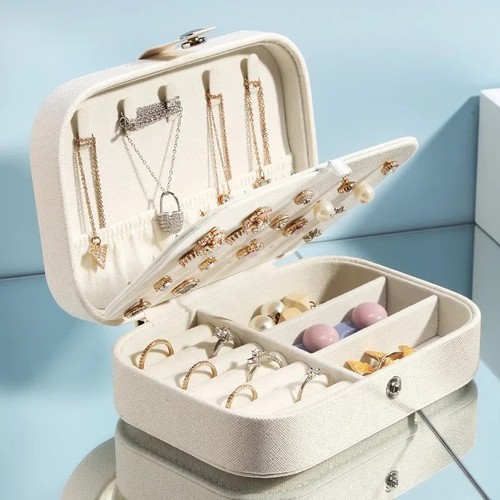 Portable small jewellery box - small,