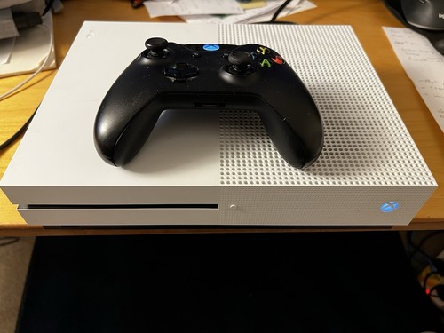 Microsoft xbox one 1681 - s,