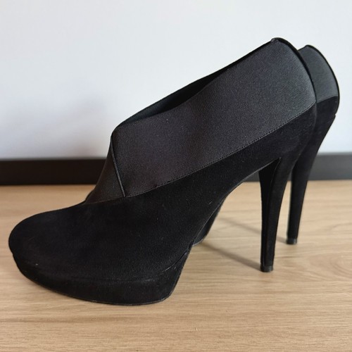 Stuart weitzman black suede - stuart,
