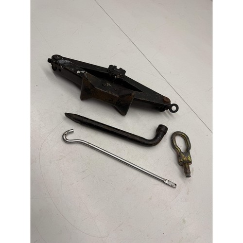 Ford fiesta jack wheel - fiesta,
