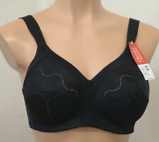 BNWT Triumph Doreen +Cotton 01