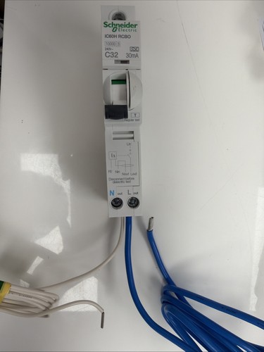 Schneider electric a9d11832 - schneider,