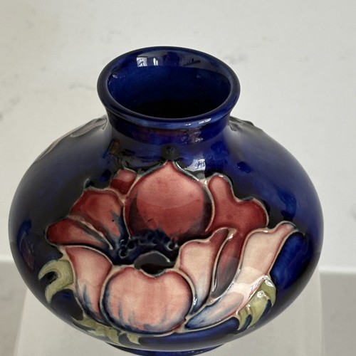Vintage moorcroft anemone - moorcroft,