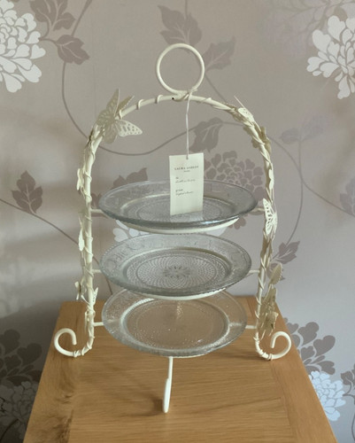 Lovely laura ashley - cake, stand