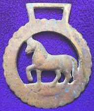 Vintage Trotting Passant Shire