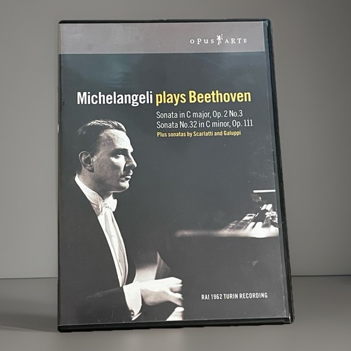 Michelangeli plays beethoven - plays,