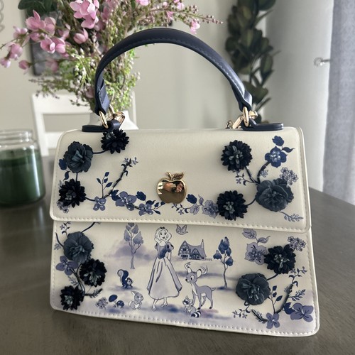 Disney snow white and - white, the