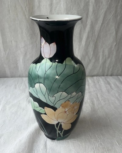 Lovely vintage hand - hand, painted