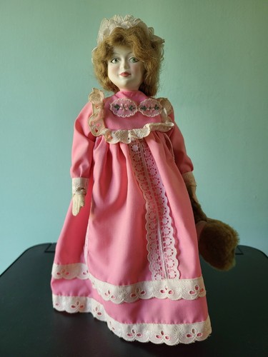 Royal doulton nesbit - a,