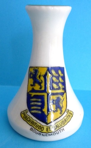 Goss crested china - crested,