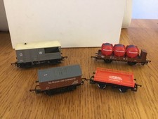 4 x HORNBY OO GAUGE -