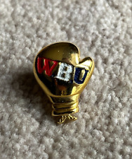 WBU Boxing Glove shaped gold coloured metal badge / lapel pin