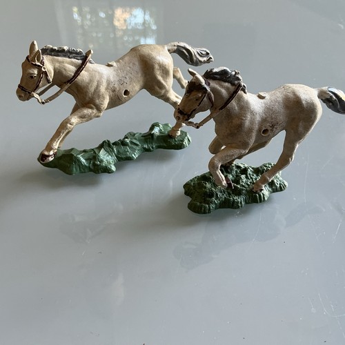 Vintage herald galloping - x,