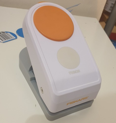 Fiskars hole punch - fiskars, watch