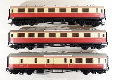 DAPOL 3 x BR CENTENARY COACHES RED CREAM - BOXED
