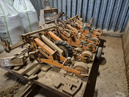 Webb sugar beet drill 6 - webb, 5