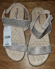 Cushion Walk Silvery/beige Sandals With Embellishments BNWT Size 6
