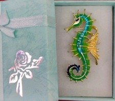SEAHORSE Brooch DIAMANTE