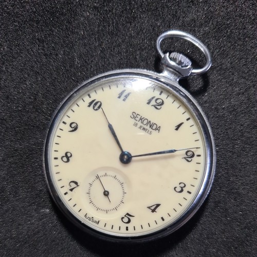 Vintage metal sekonda - vintage,
