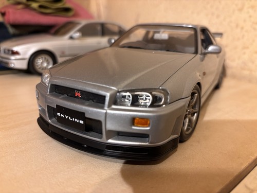 Autoart nissan skyline - autoart,