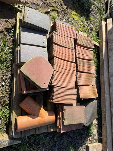 Roof tiles red - red, and
