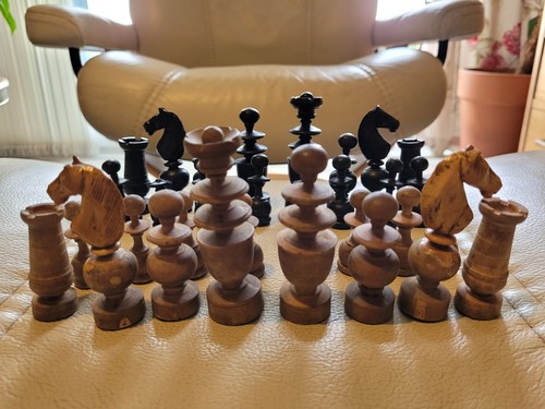 Regency chess set - regency,