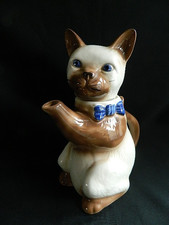 Tony Wood Ceramic Siamese Cat Pussy Foot Tea Pot ~ Blue Eyes & Bow Tie  England 