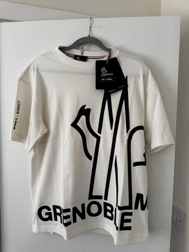Moncler grenoble logo - moncler,
