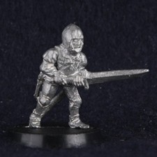C26 Men At Arms Bastard Sword Bretonnian Men Citadel 80s Metal W163
