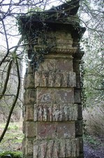 Photo 12x8 Stone Pillar at the