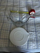Pampered Chef Measuring Jug Glass - 2 Litre - 8 Cups - Mixing Bowl - Plastic Lid