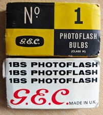 9 Flash Bulbs