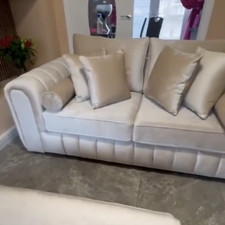 Luxury Off-white  Lily 3+2