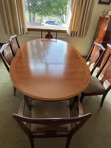 Plan oval dining - g,