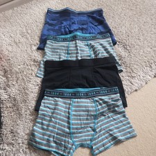 EX M&S BOYS COTTON RICH TRUNKS/ UNDERWEAR - 9-10 YEARS 