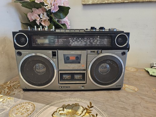 Vintage sanyo m9990l boombox - vintage,