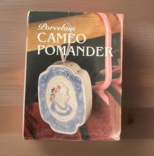 NWT Vintage Porcelain Cameo
