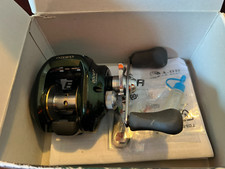 Shimano Curado 200E7 baitcasting reel CU-200E7