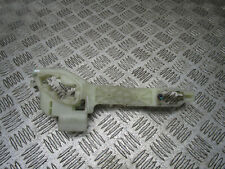 2017 HYUNDAI IONIQ 1.6 HYB DRIVER SIDE REAR DOOR HANDLE BRACKET