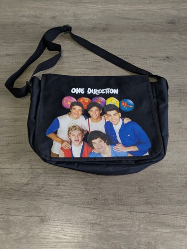 One direction messenger - direction, school