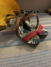 Wrangler Wedge Sandals Size 7