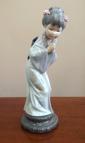 Lladro 4989 japanese sayonara - lladro,